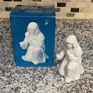 AVON Nativity Collectibles Innkeeper White Porcelain Figurine Dated 1988